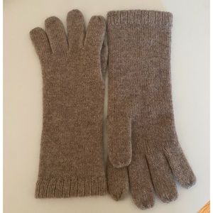 NWOT Women’s Tahari Cashmere Gloves